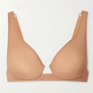 NWT Skims Naked Plunge Bra Honey